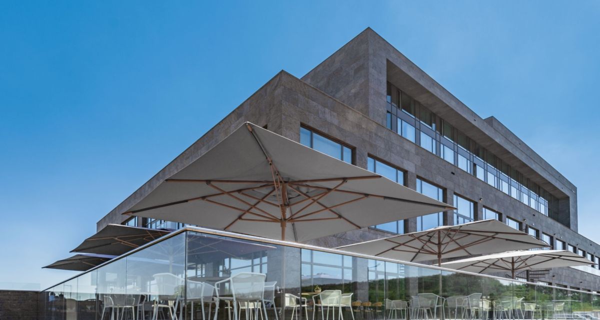 Frimey Sonnenschirm Gastonomie modern