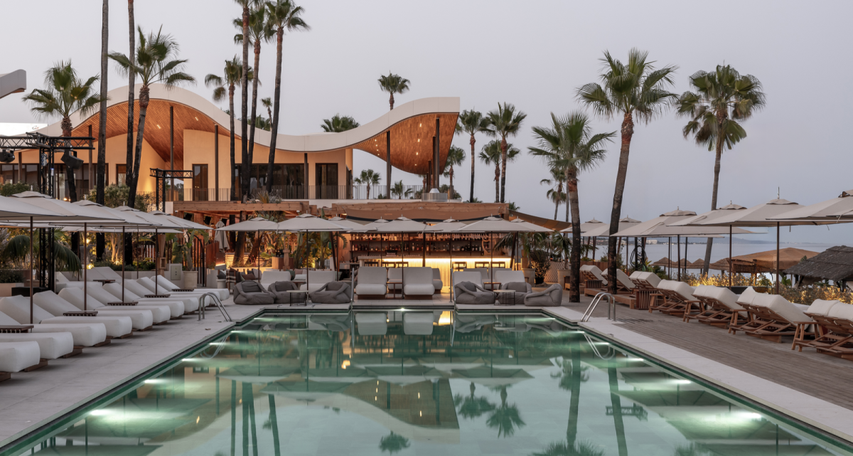 Frimey Hotel Sonnenschutz Swimmingpool