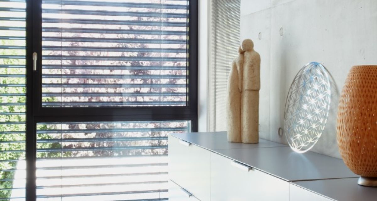 Hella Lichtlenk Raffstore Flur