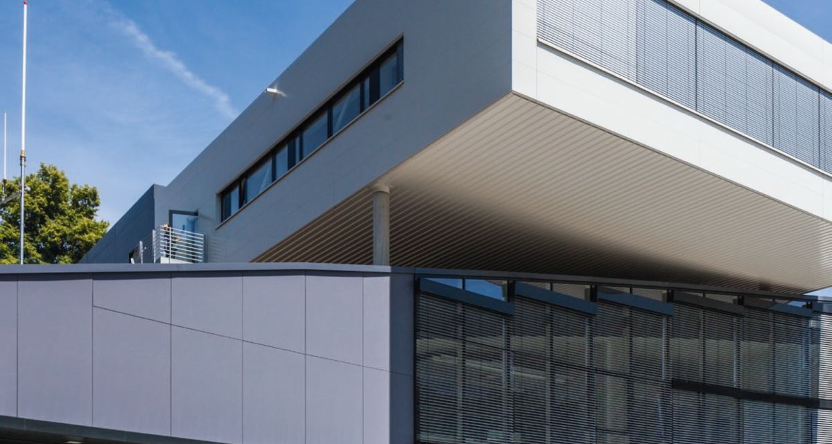 Hella Raffstore Geschäftshaus