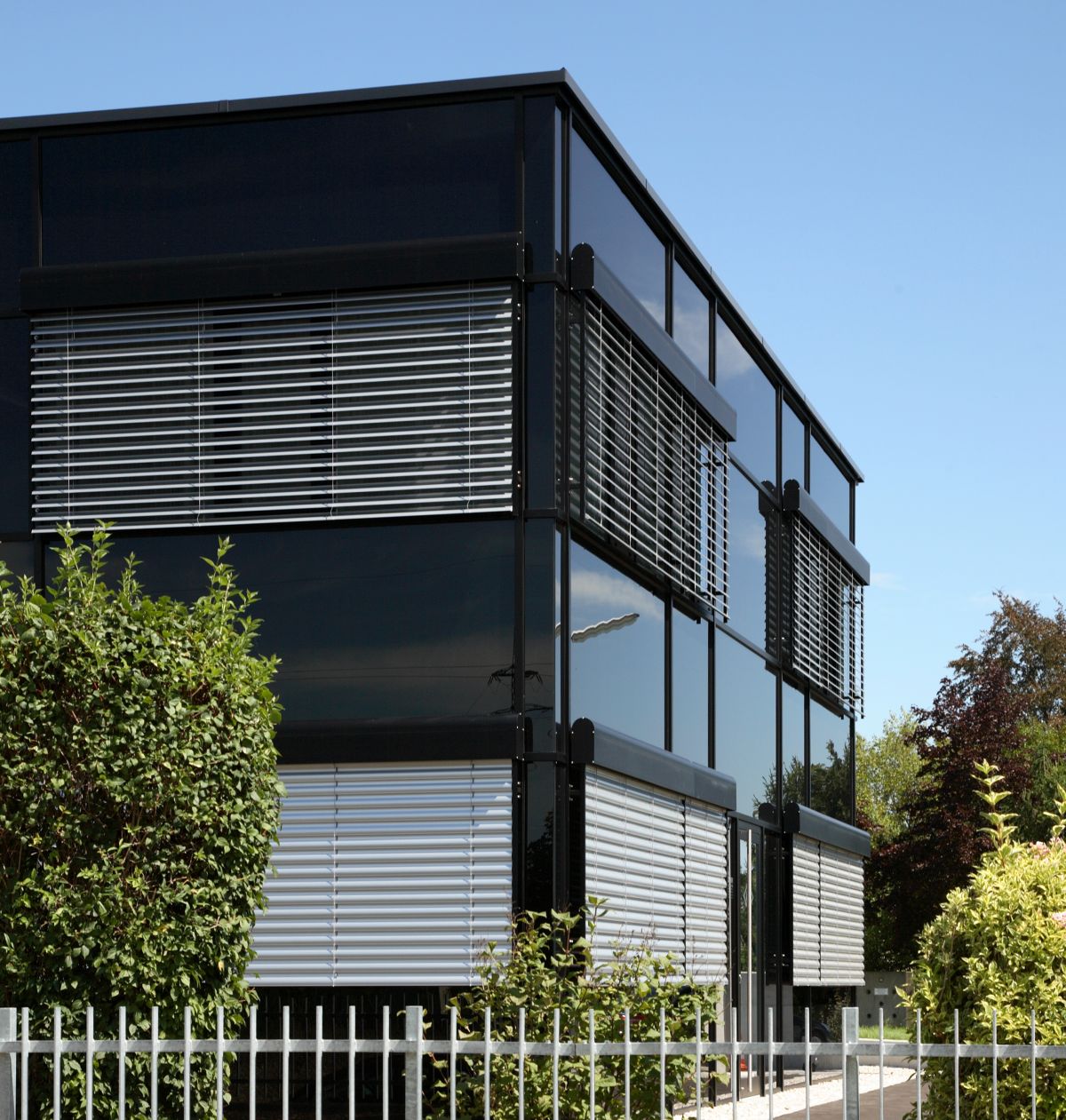 Frimey freitragende Raffstore Bürogebäude